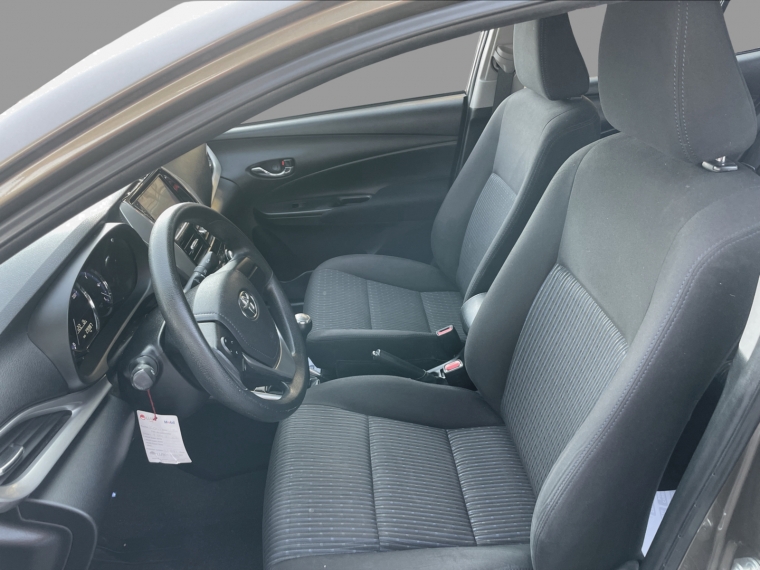 Toyota Yaris Yaris 1.5 Sedan Gli Mt 2018 Usado  Usado en Pompeyo