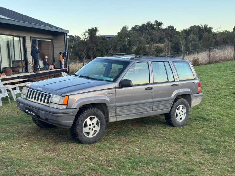 JEEP GRAND CHEROKEE Laredo 1994