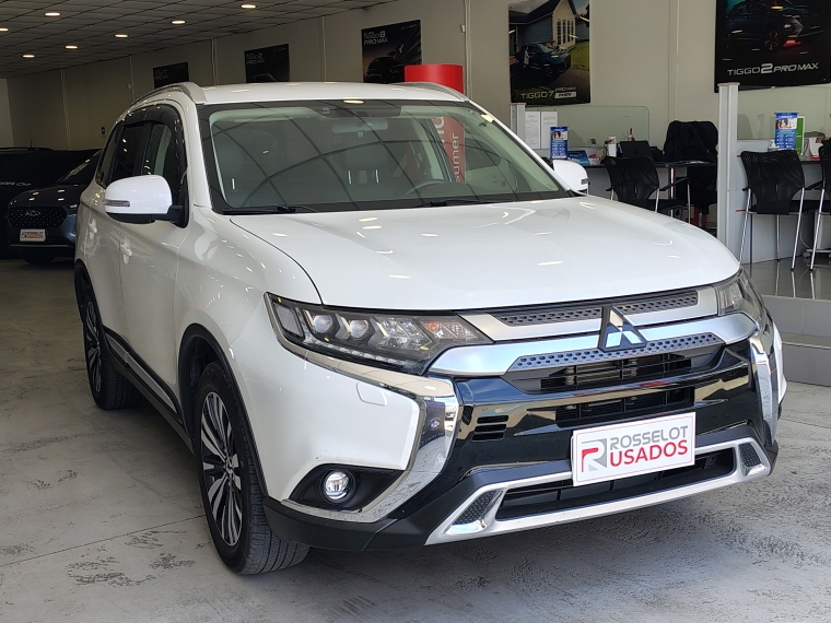 Mitsubishi Outlander Outlander Cvt 2.0 Aut 2022 Usado en Rosselot Usados