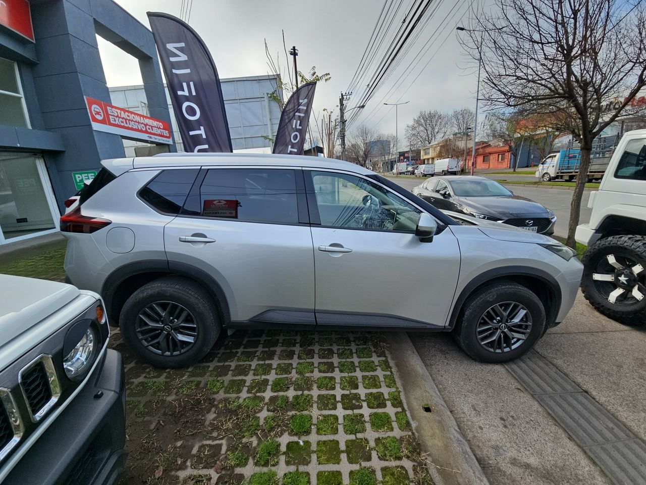 Nissan X-trail X Trail 4x2 5p Cvt 2.5 2023 Usado en Usados de Primera - Sergio Escobar