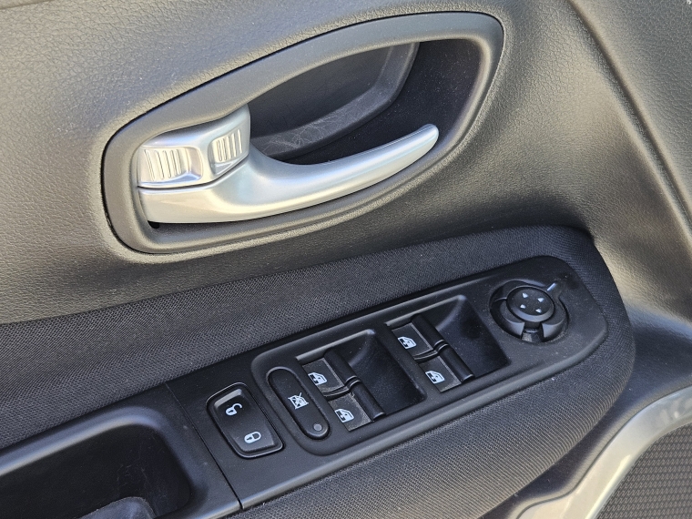Jeep Renegade Renegade Sport 1.3 Aut 2024 Usado en Rosselot Usados