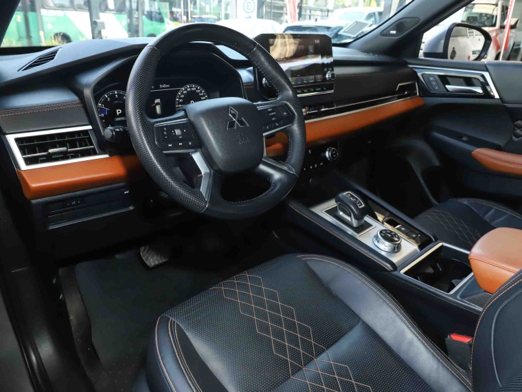 Mitsubishi Outlander New  4x4 At Gls Limited 2024 Usado  Usado en Webautos.cl