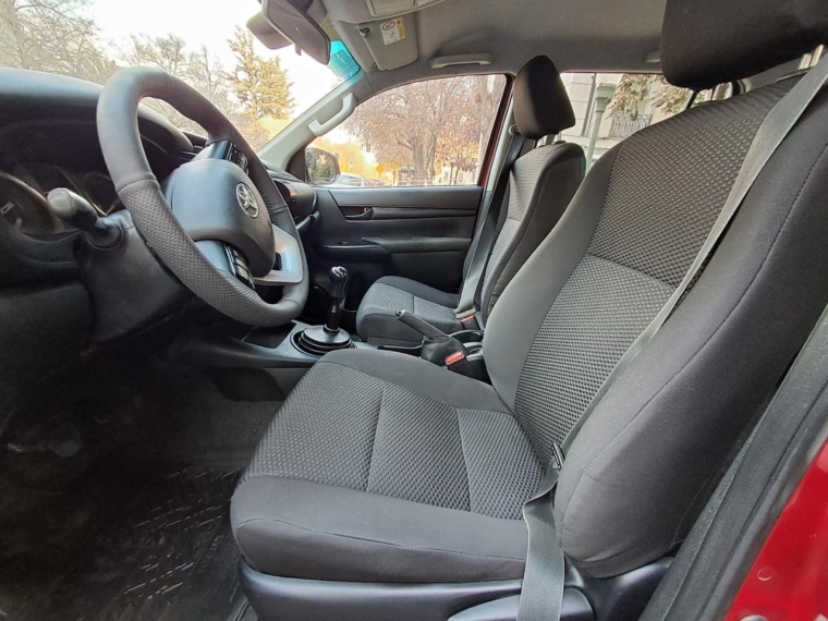 TOYOTA HILUX DX 4X2 2.4 - imagen 8
