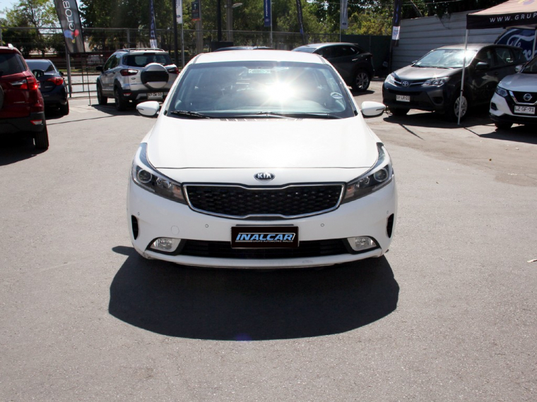 Kia Cerato 5 5 2017 Usado  Usado en Webautos.cl