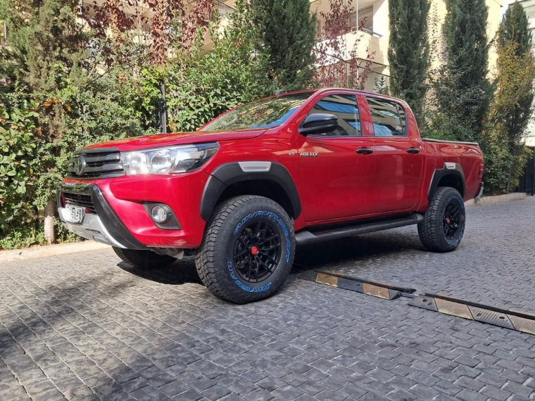 TOYOTA HILUX DX 4X4 2.4 - imagen 2
