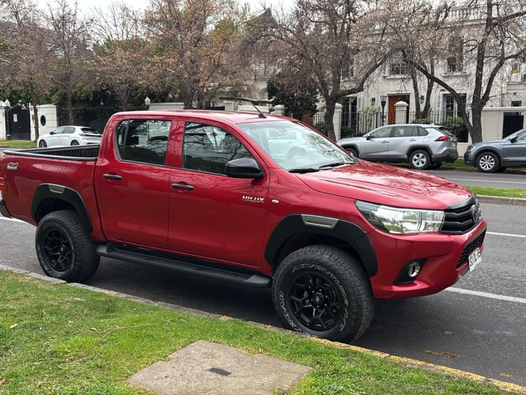 Toyota Hilux — foto 3 de 12