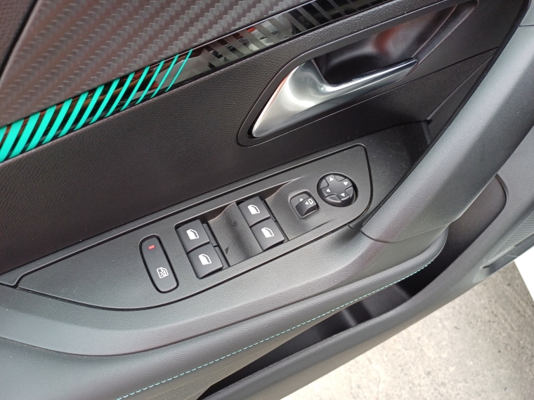 Peugeot 2008 2008 Puretech 130 Eat8 1.2 Aut 2023 Usado en Rosselot Usados