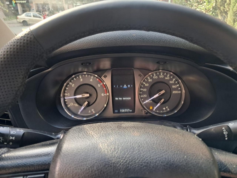 TOYOTA HILUX DX 4X4 2.4 - imagen 16