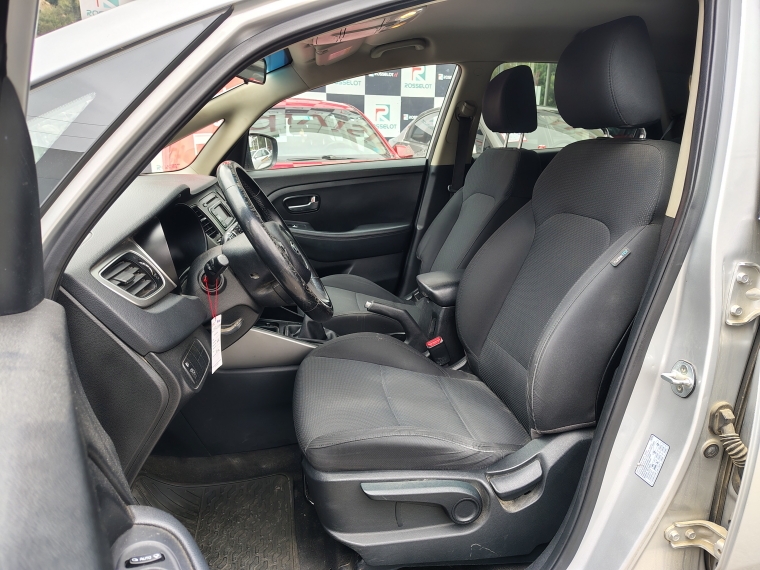 Kia Carens Carens Ex 2.0 2016 Usado en Rosselot Usados