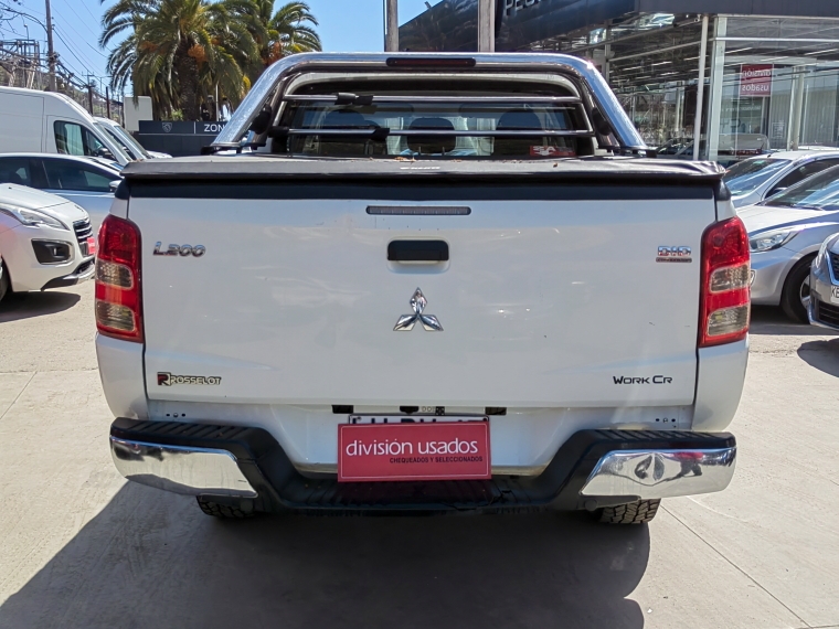 Mitsubishi L200 L200 D/c 2.4 Work Cr 4x2 Wf 2019 Usado en Rosselot Usados