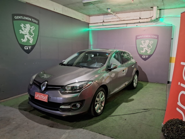 Renault Megane Iii Dynamique Hb 2.0 2015  Usado en GT Autos