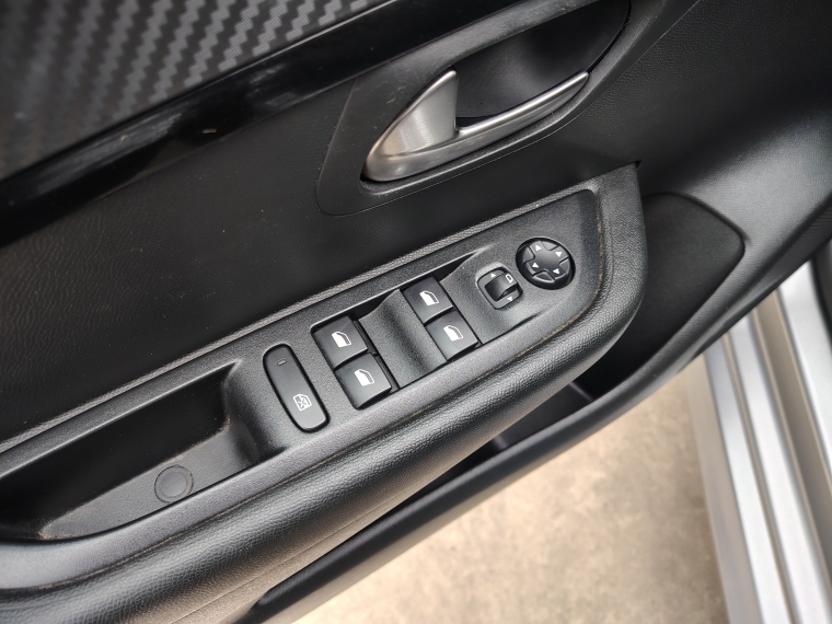 Peugeot 208 208 Puretech 75 1.2 2023 Usado en Rosselot Usados