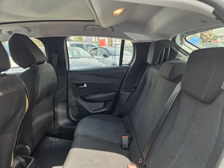 Peugeot 208 Style Puretech 75 1.2 2024 Usado  Usado en Kovacs Usados