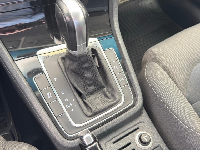 Volkswagen Golf Design 1.4t At 2016 Usado en Automotriz Olea Flaño