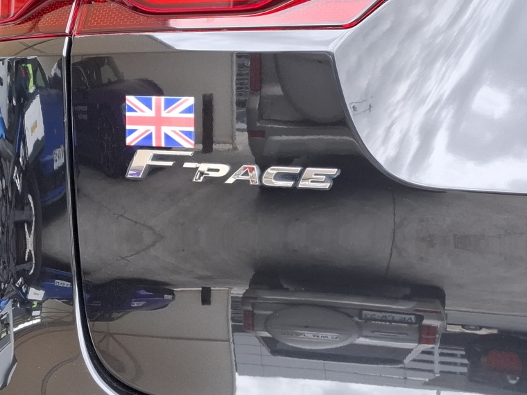 Jaguar F-pace 4x4 2.0 At 2023 Usado Usado en Webautos.cl Jaguar F-pace 4x4 2.0 At 2023 Usado Usado en Webautos.cl