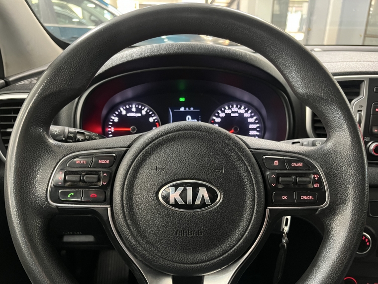 Kia Sportage Lx 2.0 Gsl 6mt 2wd 2017  Usado en Grass & Arueste Usados