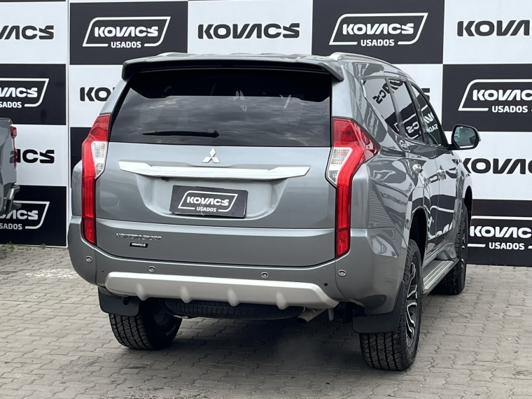 Mitsubishi Montero sport 3.0 At  4x2 2020 Usado  Usado en Kovacs Usados