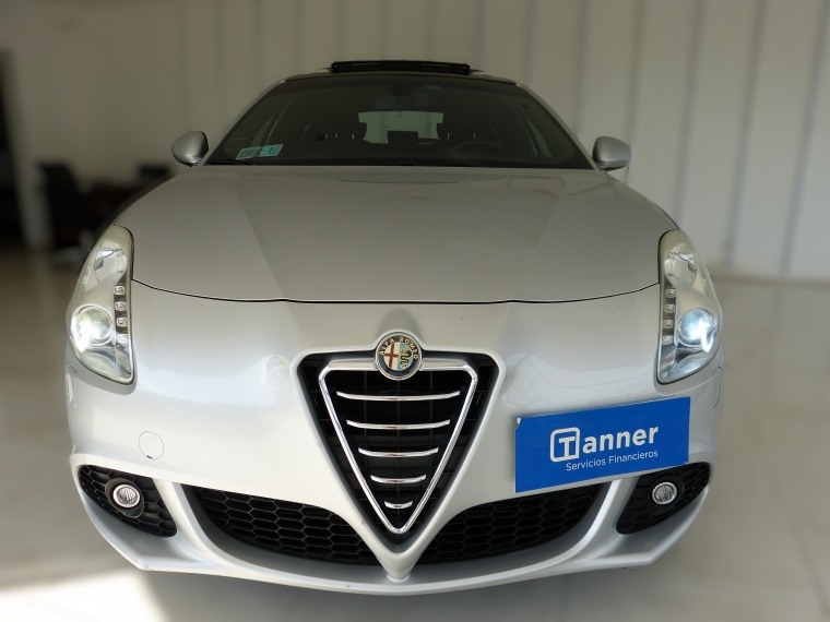 Alfa romeo Giulietta Tct 1.4 Aut 2015 Usado en Automotriz Olea Flaño