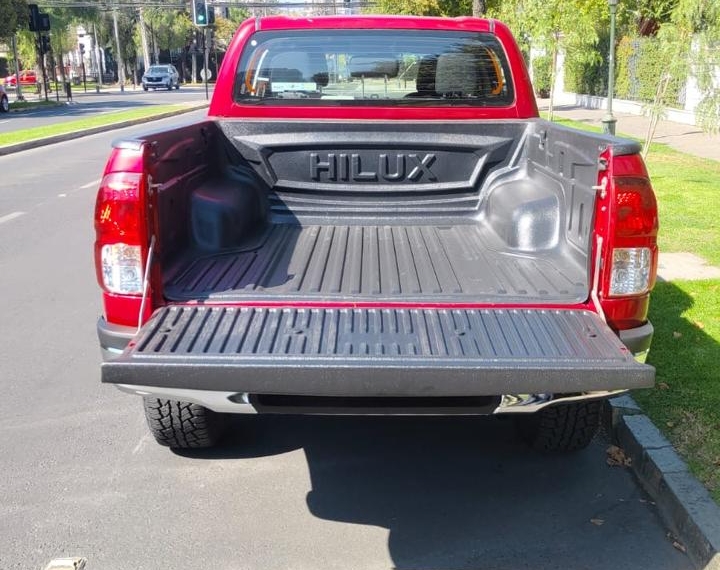 Toyota Hilux Dx 4x4 2.4 2022  Usado en Autos
