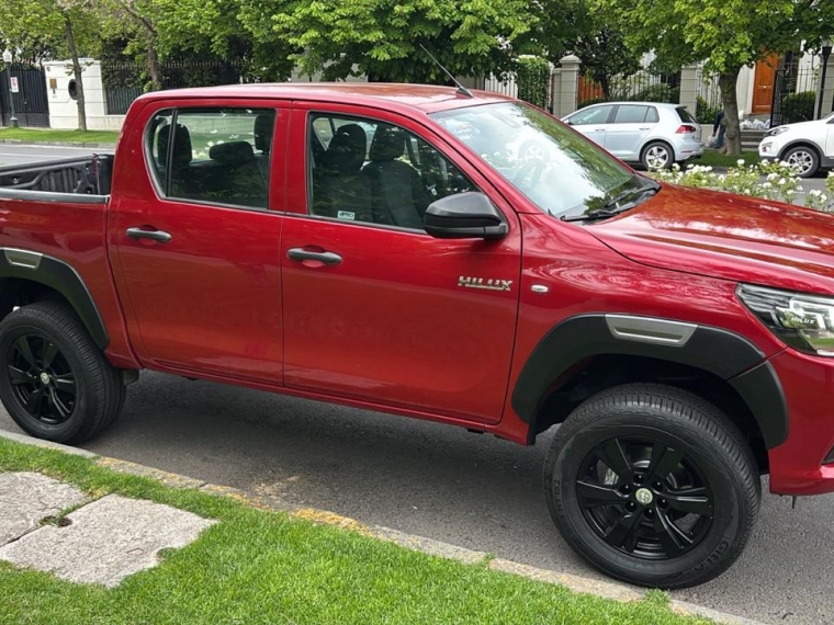 TOYOTA HILUX  Dcab DX 4x2 2.4cc - imagen 10