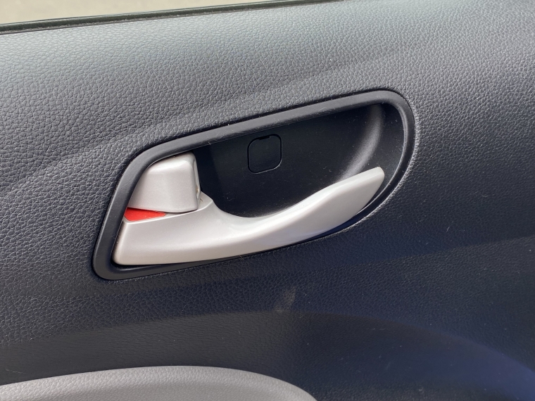 Kia Soluto Soluto 1.4 2023 Usado en Rosselot Usados