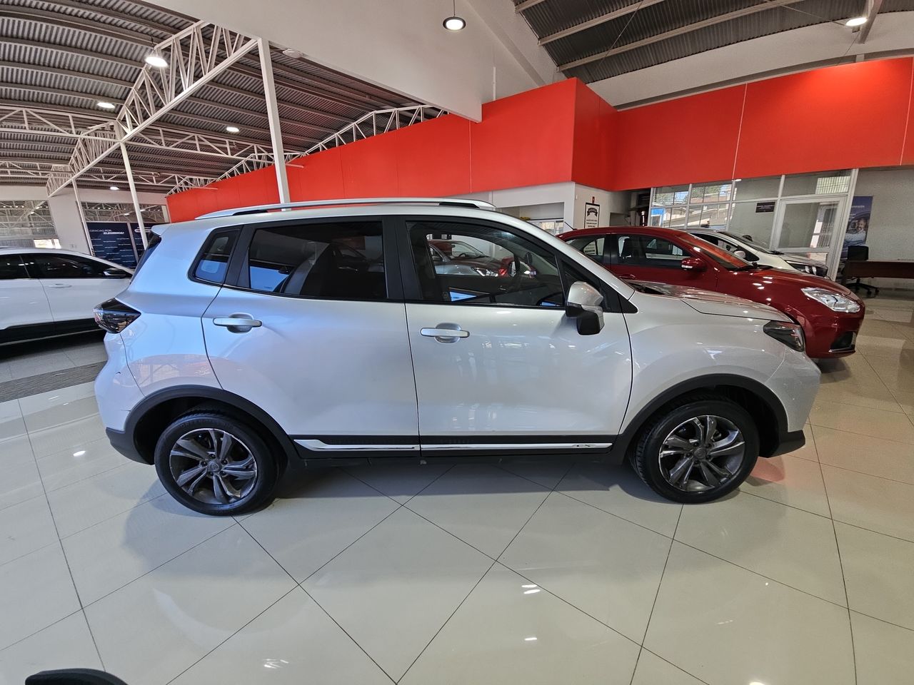 Changan Cs15 Cs15 Hb 4x2 1.5 2023 Usado en Usados de Primera - Sergio Escobar