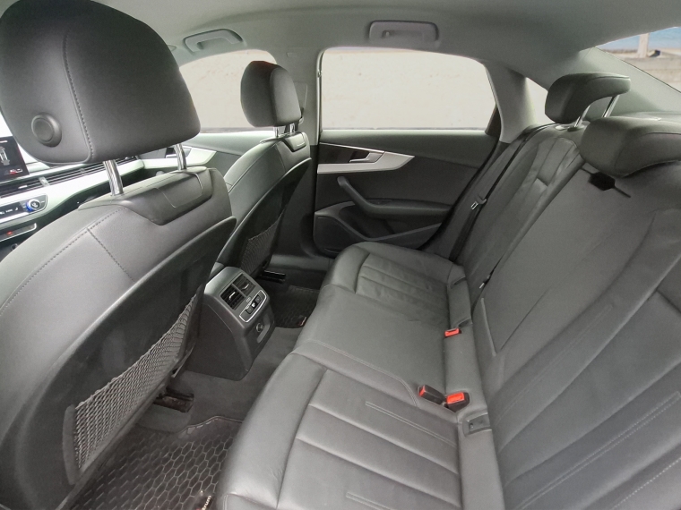 Audi A4 35 Tfsi 2.0 Aut 2022 Usado Usado en BMW Premium Selection Audi A4 35 Tfsi 2.0 Aut 2022 Usado Usado en BMW Premium Selection