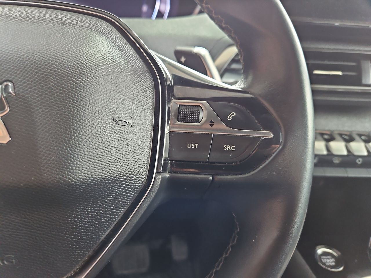 Peugeot 3008 3008 Thp 165hp 1.6 Aut 2023 Usado en Usados de Primera - Sergio Escobar