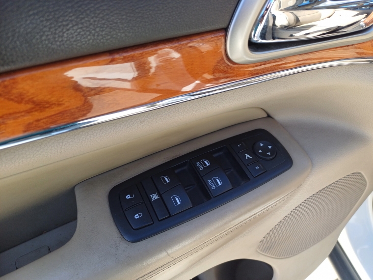 Jeep Grand cherokee G Cherokee Overland 4x4 5.7 Aut 2012 Usado en Rosselot Usados