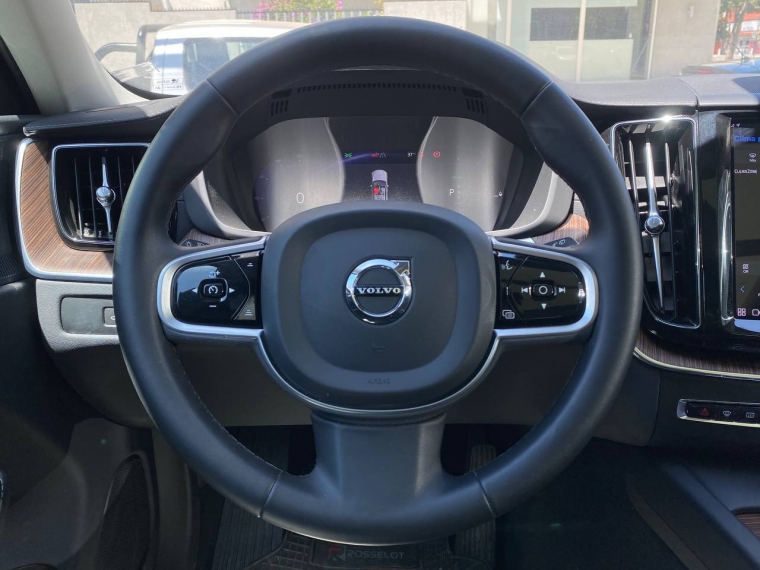 Volvo Xc60 Xc60 Ii T8 Awd Recharge 2.0 Aut 2023 Usado en Rosselot Usados