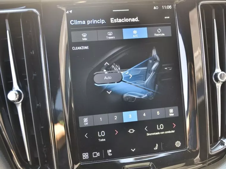 Volvo Xc60 T8 Awd Recharge Ultimate Dark 2025 Usado Usado en Webautos.cl Volvo Xc60 T8 Awd Recharge Ultimate Dark 2025 Usado Usado en Webautos.cl