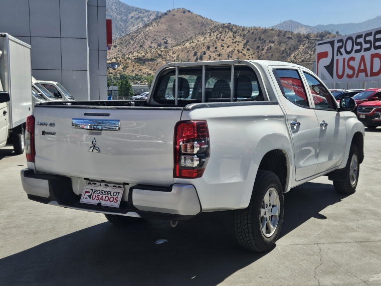 Mitsubishi L200 L200 D/c 2.4 Katana Crt 4x4 Special Pack 2023 Usado en Rosselot Usados
