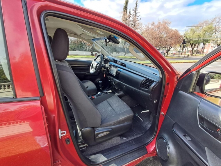TOYOTA HILUX DX 4X2 2.4 - imagen 8