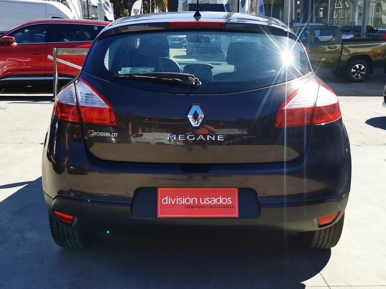 Renault Megane iii Megane Iii 2.0 Hb Dynamique Mt Pack 2015 Usado en Rosselot Usados
