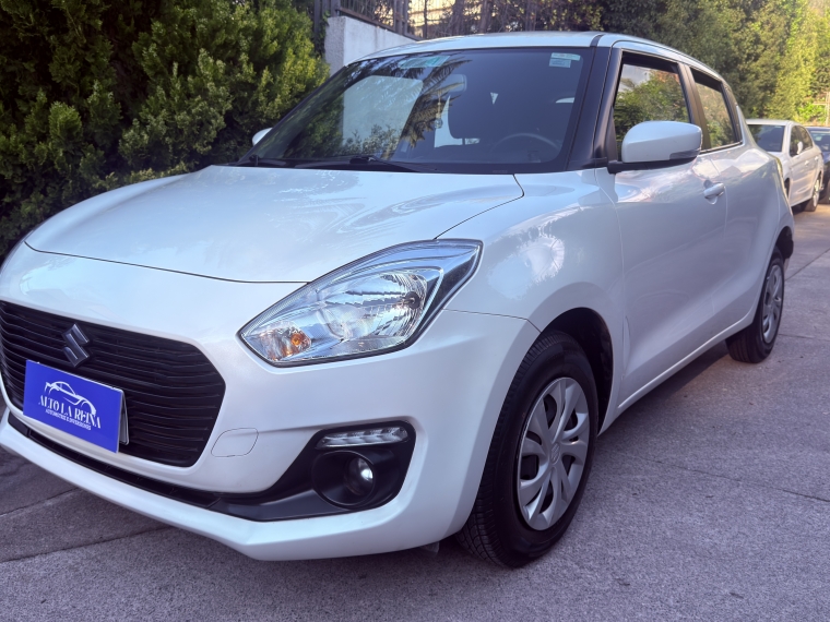 Suzuki Swift Gl 1.2 Full 2021  Usado en Automotriz Alto La Reina