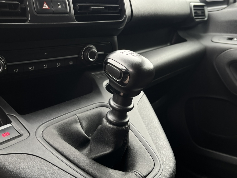 Peugeot Partner Partner Bluehdi 1.5 2024 Usado  Usado en Kovacs Usados