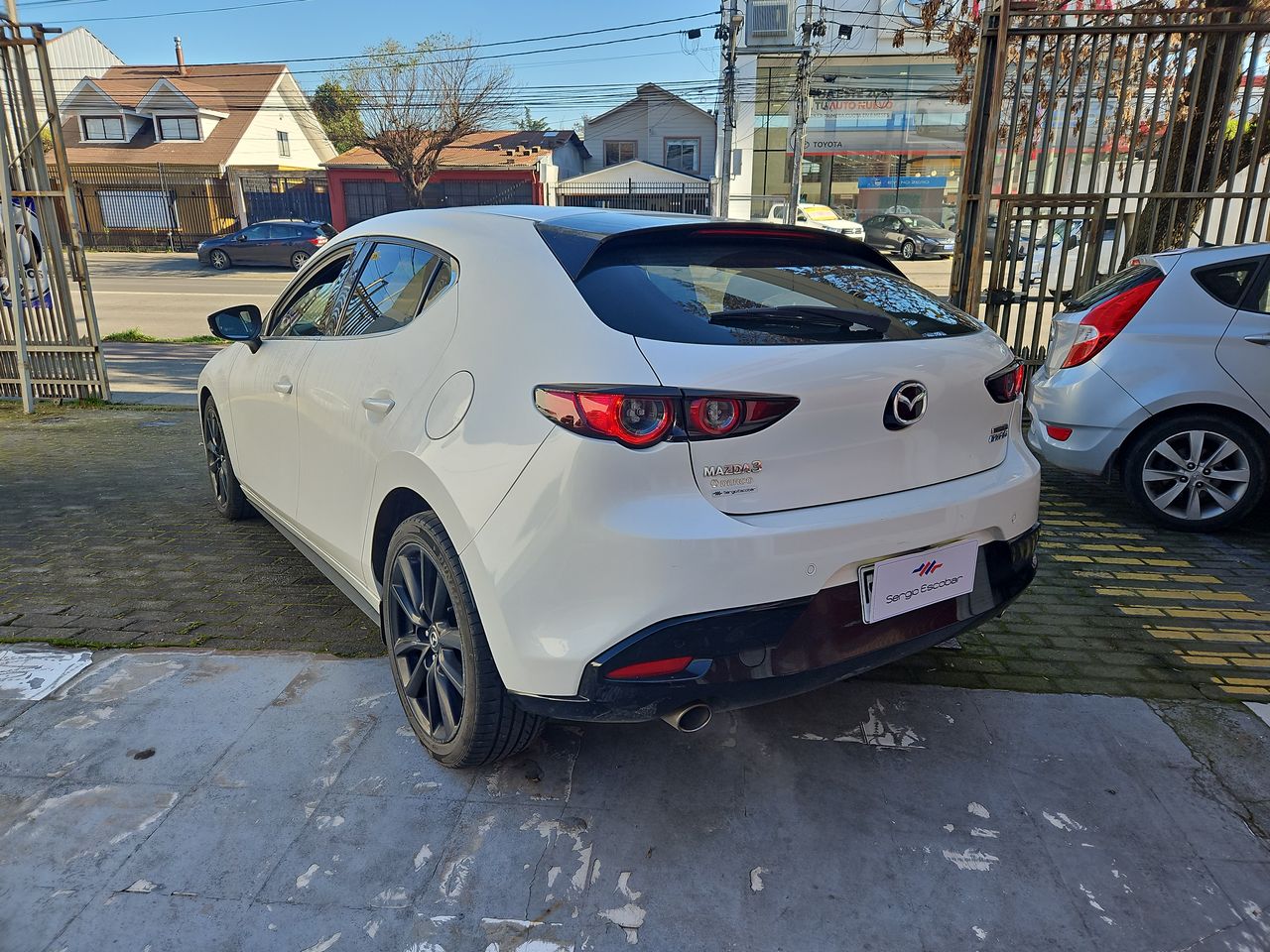 Mazda 3 3 Hatch Back 2.5 Aut 2022 Usado en Usados de Primera - Sergio Escobar