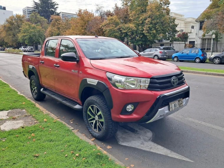 TOYOTA HILUX DX 4X2  2.4 - imagen 2