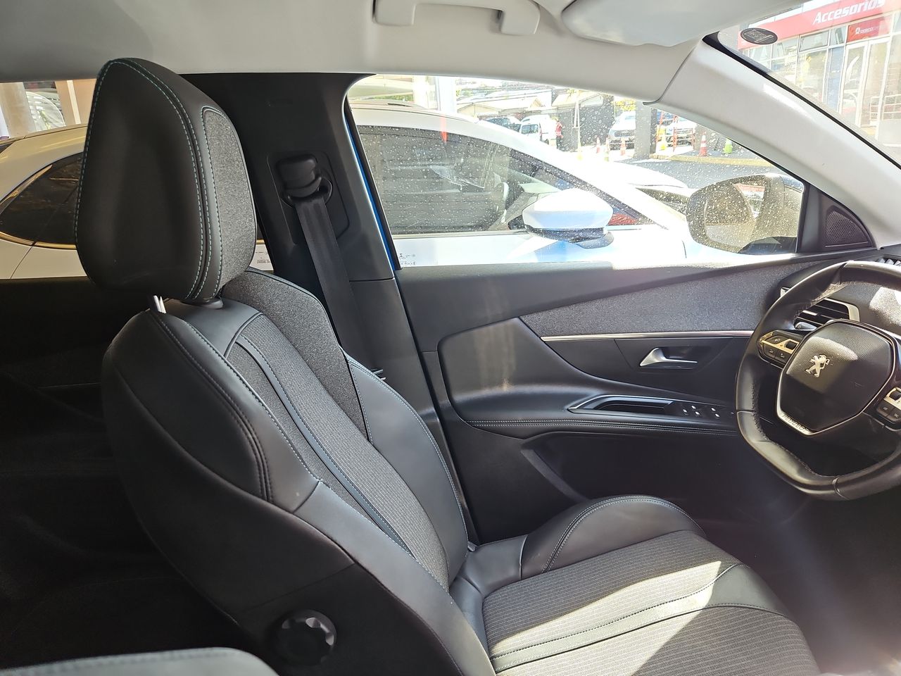 Peugeot 3008 3008 Thp 165hp 1.6 Aut 2022 Usado en Usados de Primera - Sergio Escobar