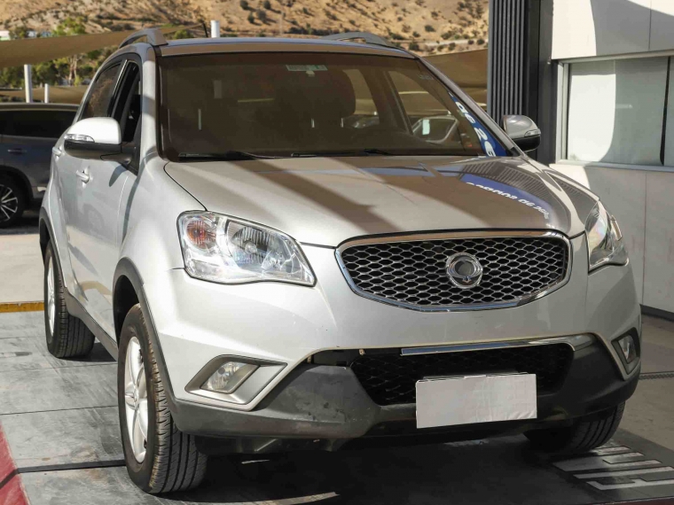 Ssangyong Korando 4x2 Mt Semi Full 2013 Usado  Usado en Webautos.cl