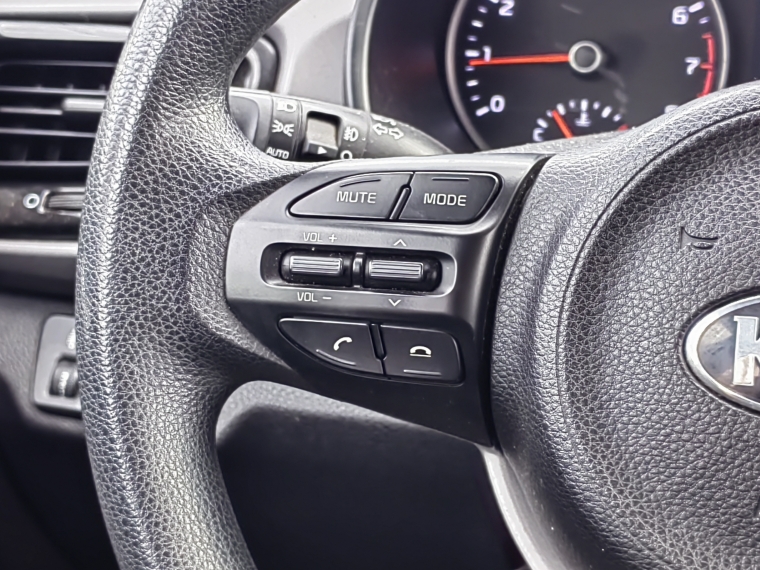 Kia Rio 5 Rio 5 C Ex 1.4l 6mt Full - 1947 2018 Usado en Rosselot Usados