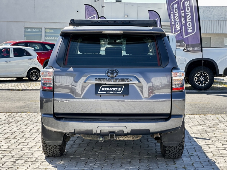Toyota 4runner 4.0 Sr5 At 2022 Usado  Usado en Kovacs Usados