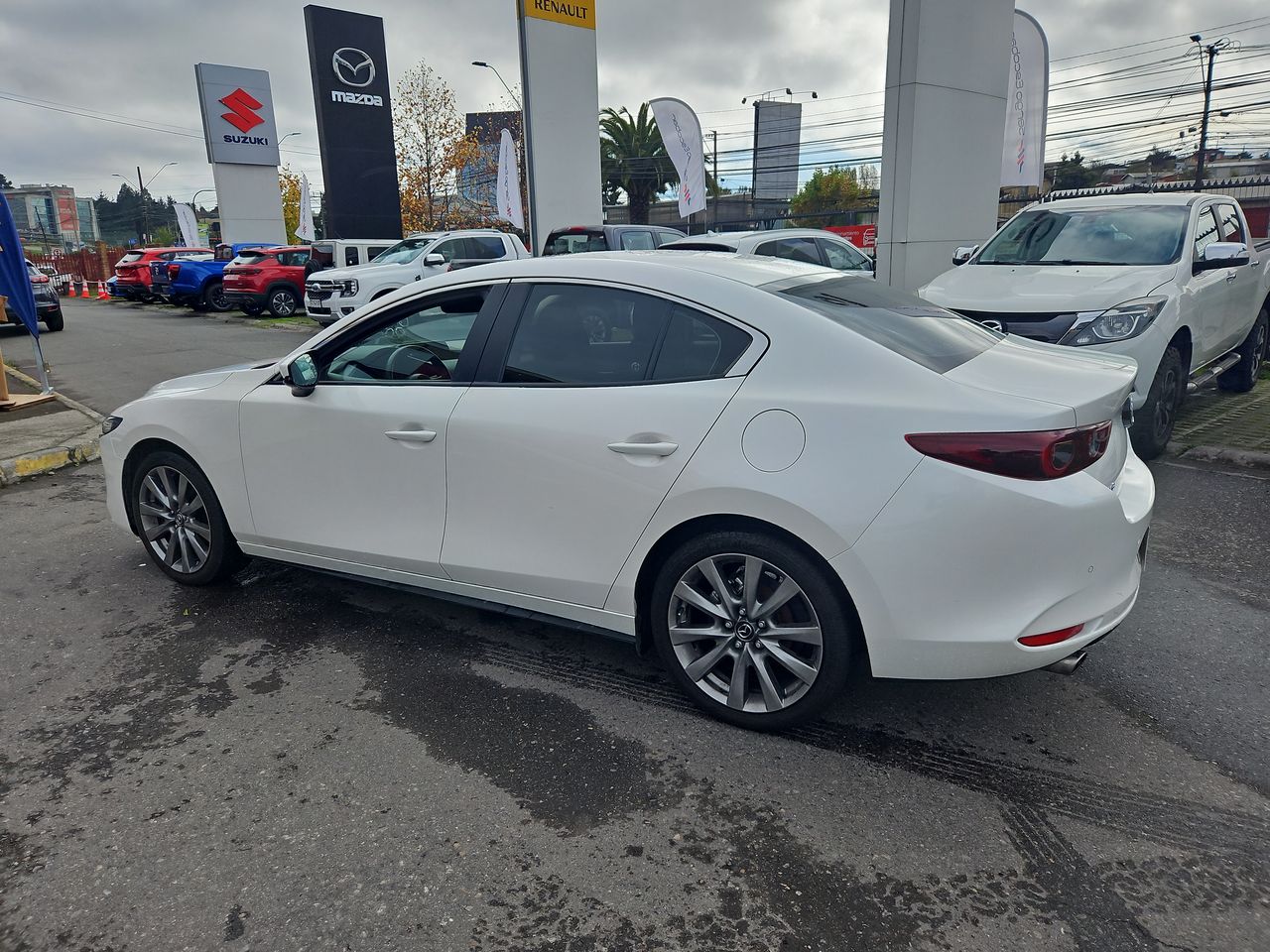 Mazda 3 3 2wd 2.0  Aut. 2024 Usado en Usados de Primera - Sergio Escobar