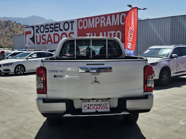 Mitsubishi L200 L200 D/c 2.4 Katana Crt 4x4 Special Pack 2023 Usado en Rosselot Usados