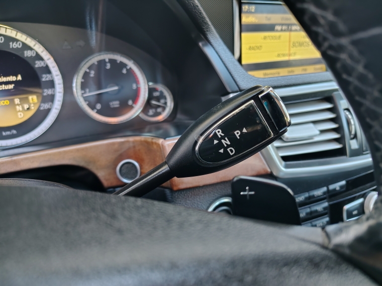 Mercedes benz E 220 Cdi Blue Efficiency Elegance Aut 2.1 2012 Usado  Usado en Kovacs Usados