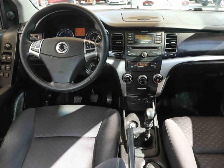 Ssangyong Korando 4x2 Mt Semi Full 2013 Usado  Usado en Webautos.cl