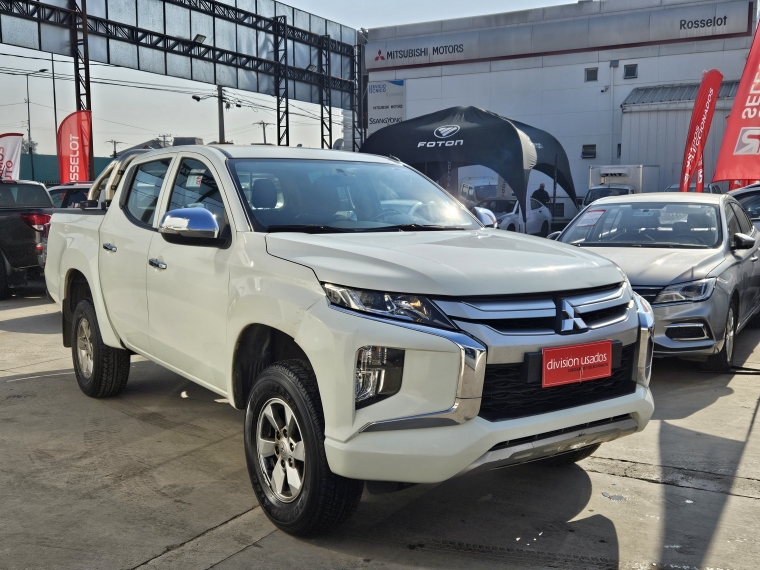 Mitsubishi L200 L200 D/c 2.4 Katana Cr 4x2 Mt Mn 2020 Usado en Rosselot Usados