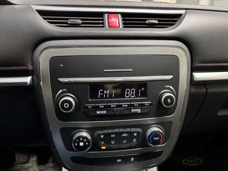 Jac T8 2.0 Comfort 6mt 4x2 2021  Usado en Grass & Arueste