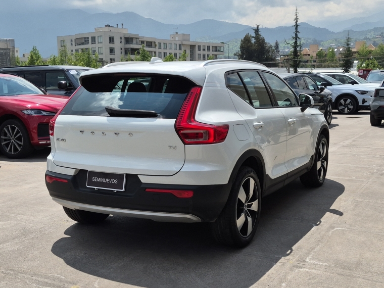 Volvo Xc40 T4 Fwd 2.0 Momentum 2022 Usado Usado en BMW Premium Selection Volvo Xc40 T4 Fwd 2.0 Momentum 2022 Usado Usado en BMW Premium Selection