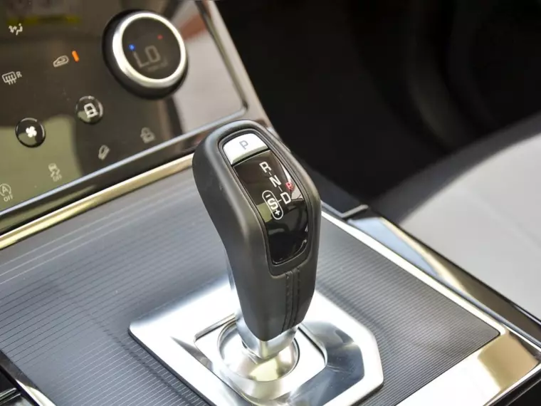 Land rover Evoque 2.0 I R-dynamic S At 4x4 2024 Usado  Usado en Webautos.cl